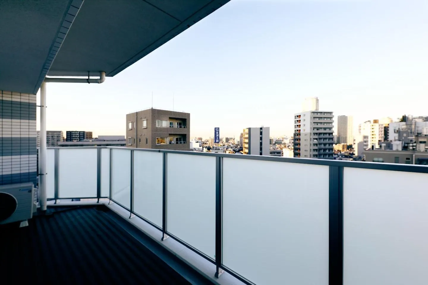 Mat Oshiage Apartment Tokyo